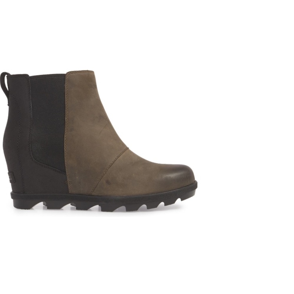 SOREL Joan Wedge II Waterproof Chelsea Boot in Major (army green)